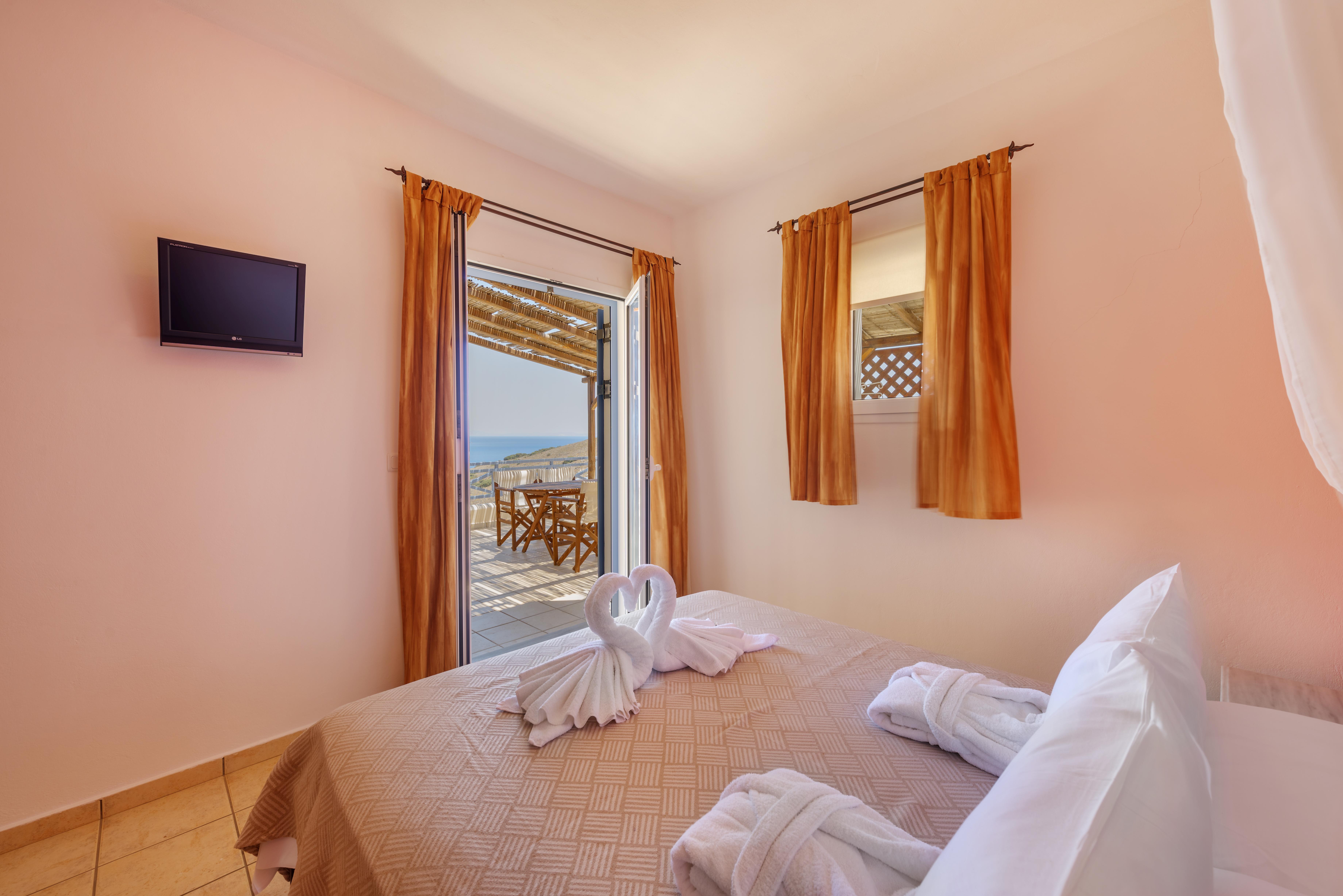 Sunrise Beach Suites Azolimnos Buitenkant foto